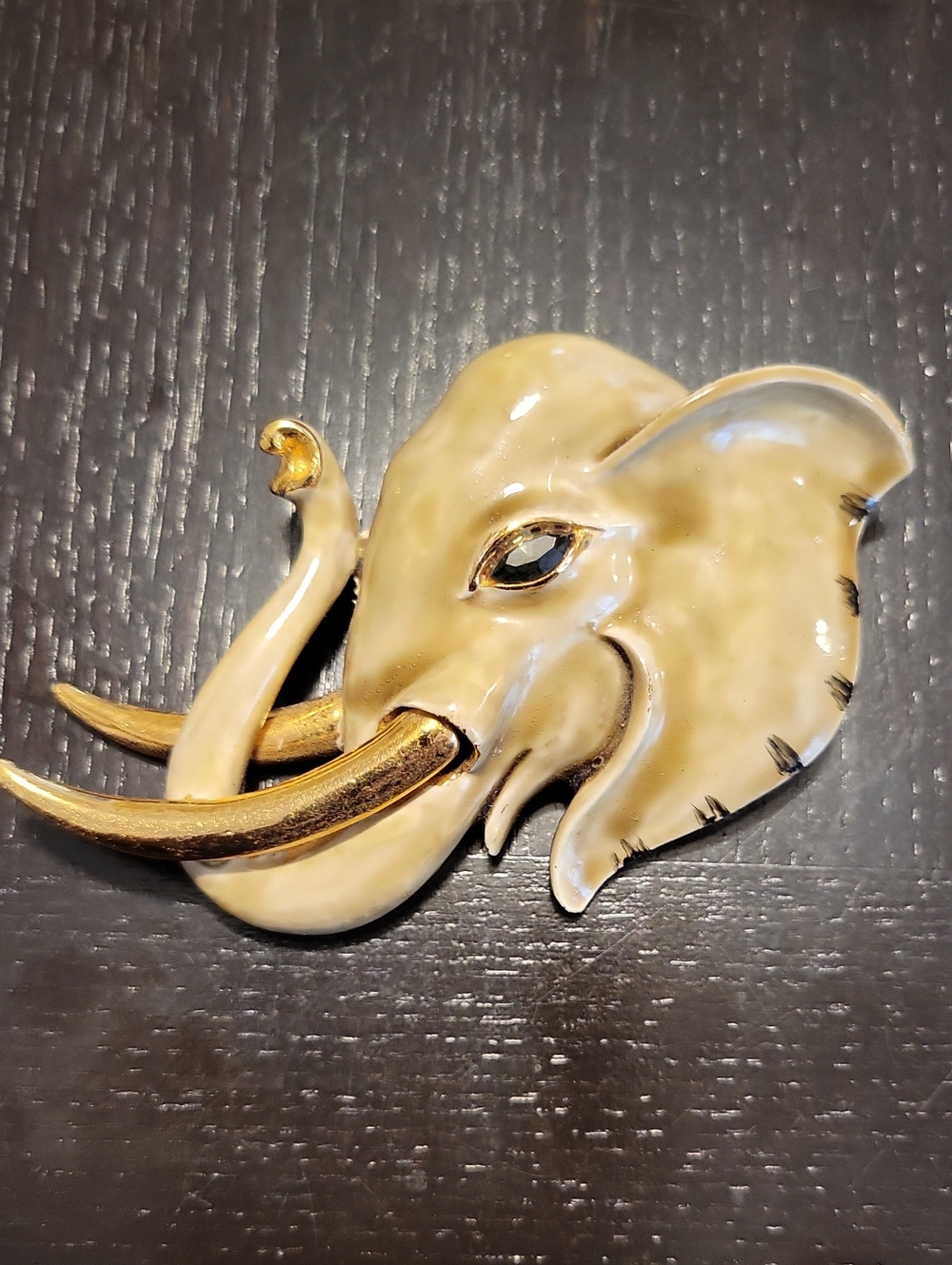 Vintage Elegant Grey and Gold Elephant Brooch - Women Jewelry Brooches